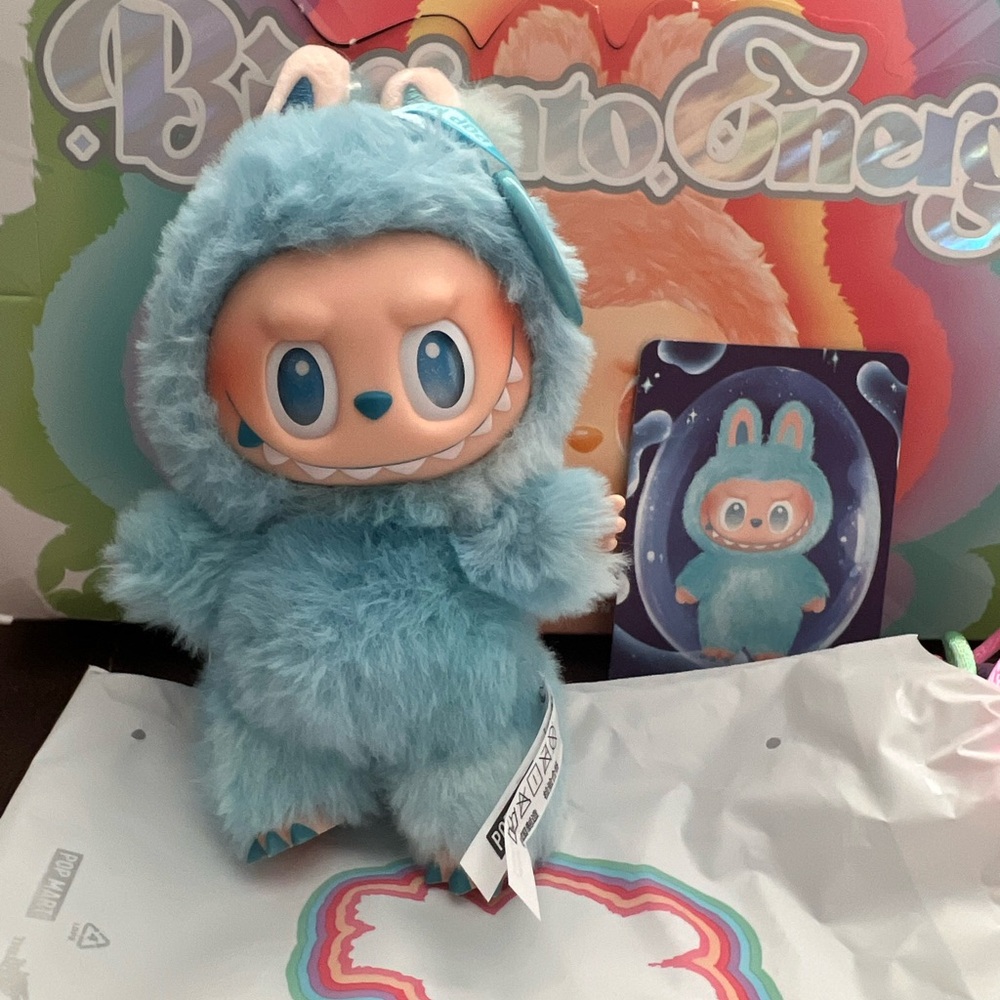 Colorful Animal-Themed Keychain Set - Picture 5 of 8
